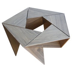 El Cangrejito, table basse modulaire pentagonal en noyer édition Louis Lim