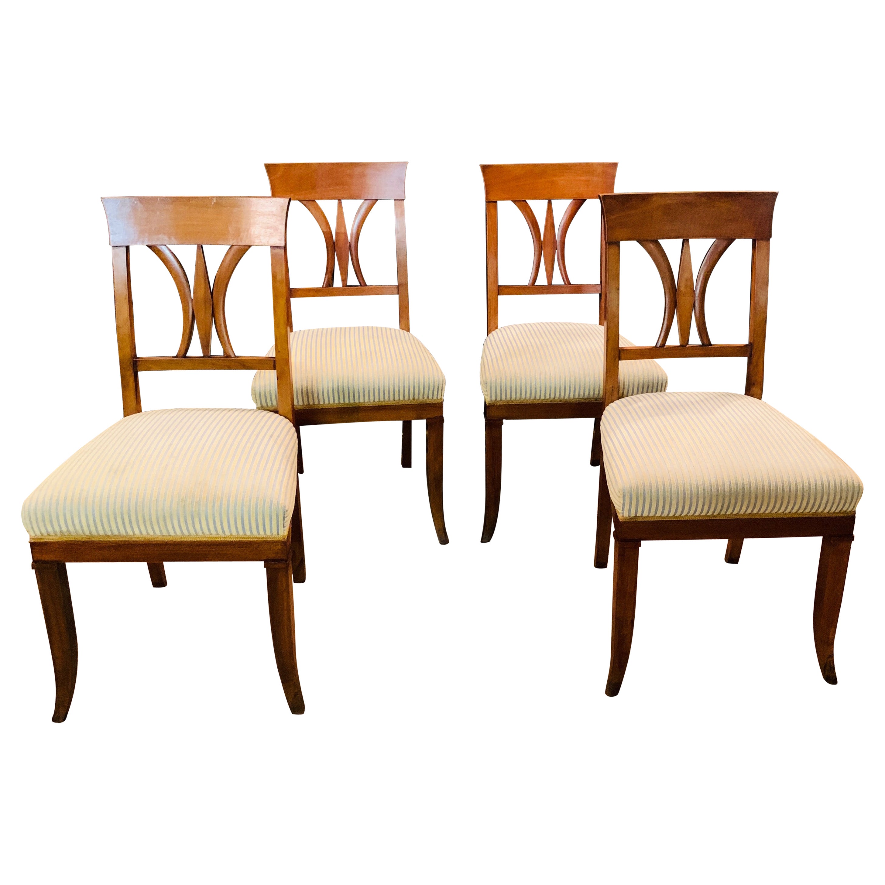Ensemble de chaises Biedermeier anciennes en merisier du 19ème siècle, 1820 