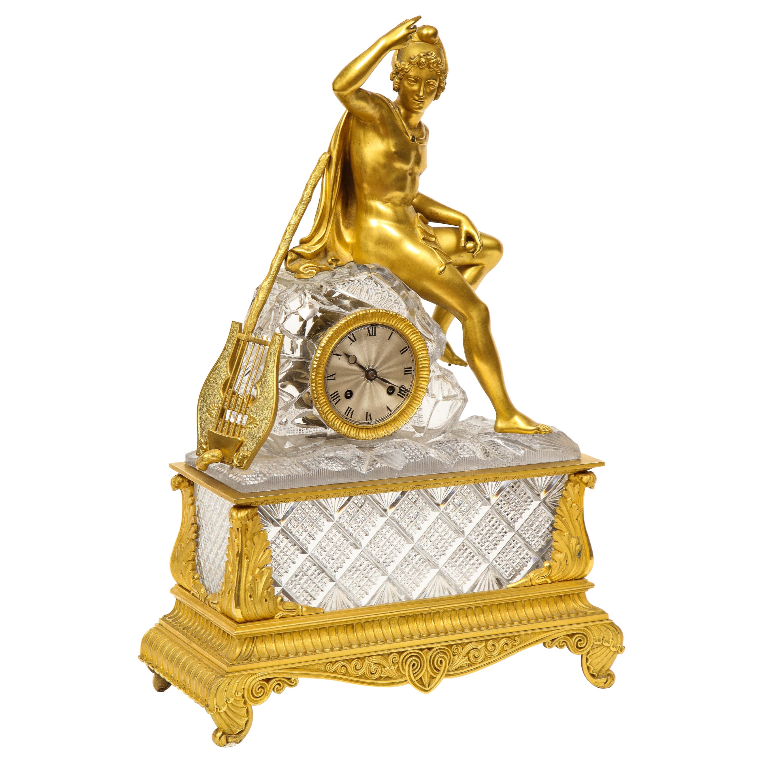 Exquisite französische Empire-Uhr aus Goldbronze und geschliffenem Kristall, um 1815