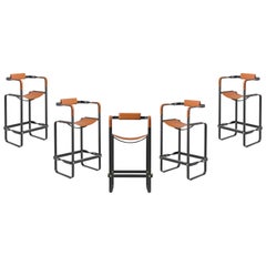 Set di 5 sgabelli da bar classici e contemporanei. Schienale in pelle Nuit Noir e Tabacco