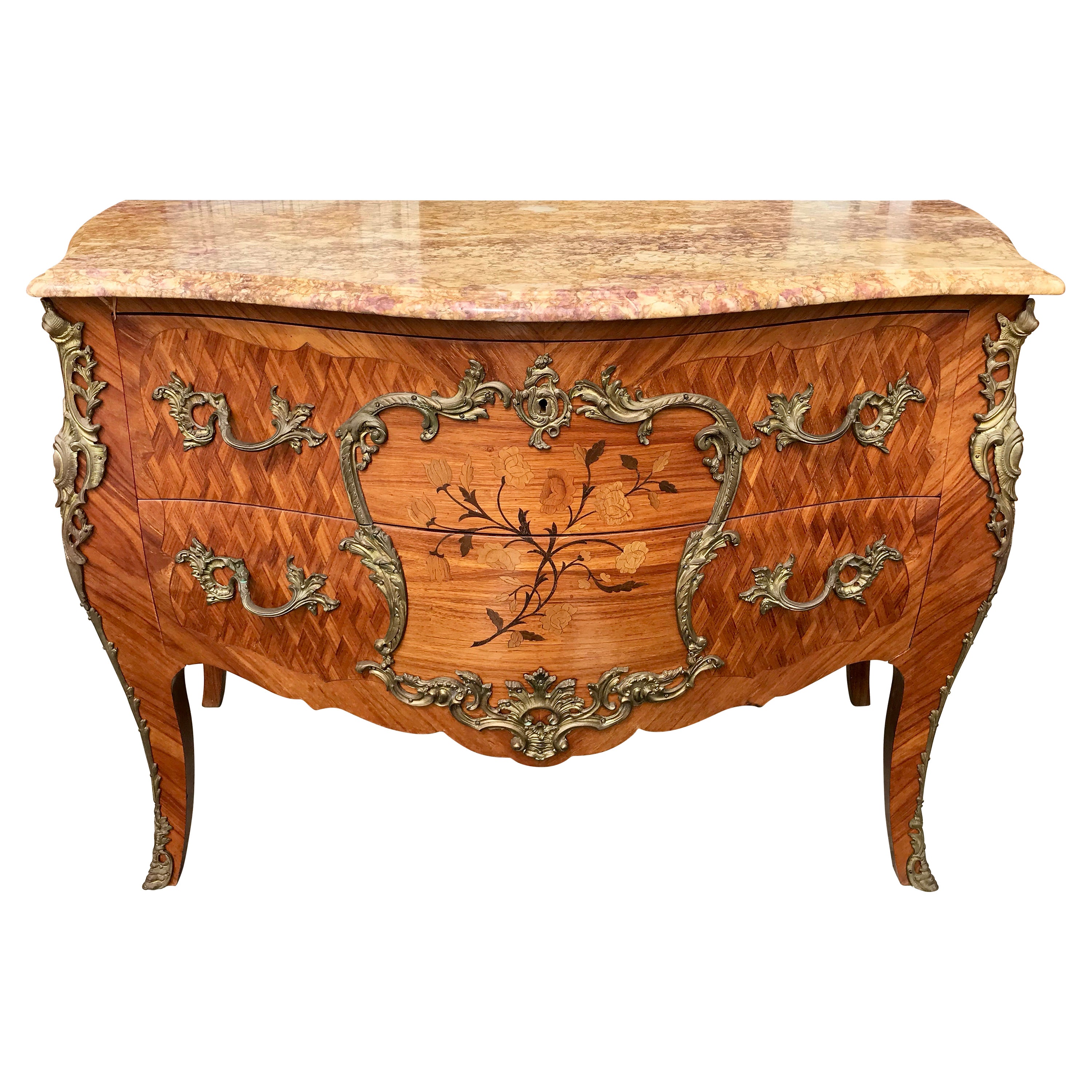 Fine French Bombe' Commode