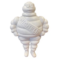 Sculpture publicitaire MCM "Bibendum" en plastique moulé