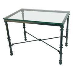 Table basse avec plateau en verre et patine métallique vert-de-gris