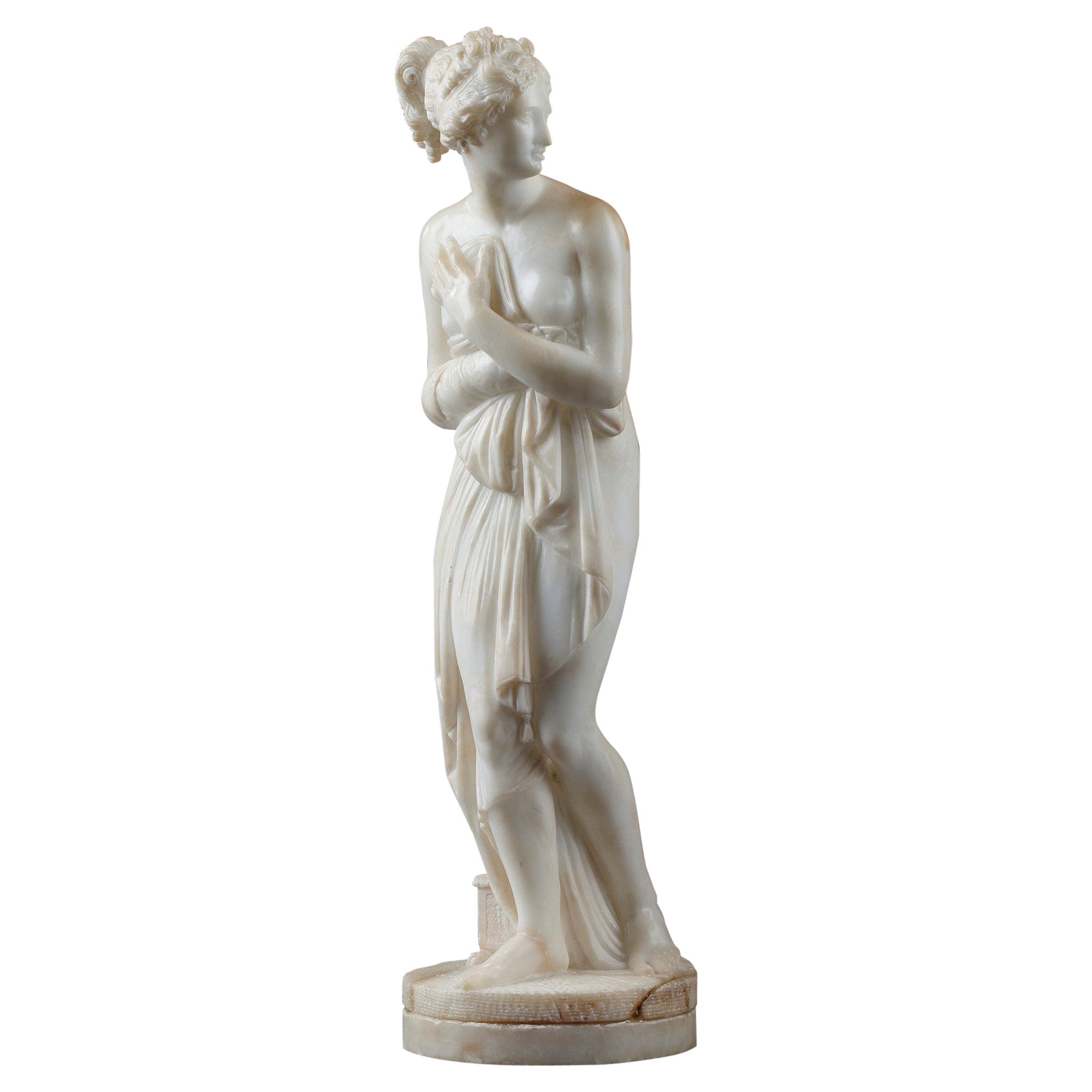 « Femme après sa salle de bains », sculpture en albâtre, d'après Antonio Canova
