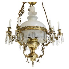 Ancienne lampe à huile française victorienne du XIXe siècle, lustre suspendu en laiton et opaline