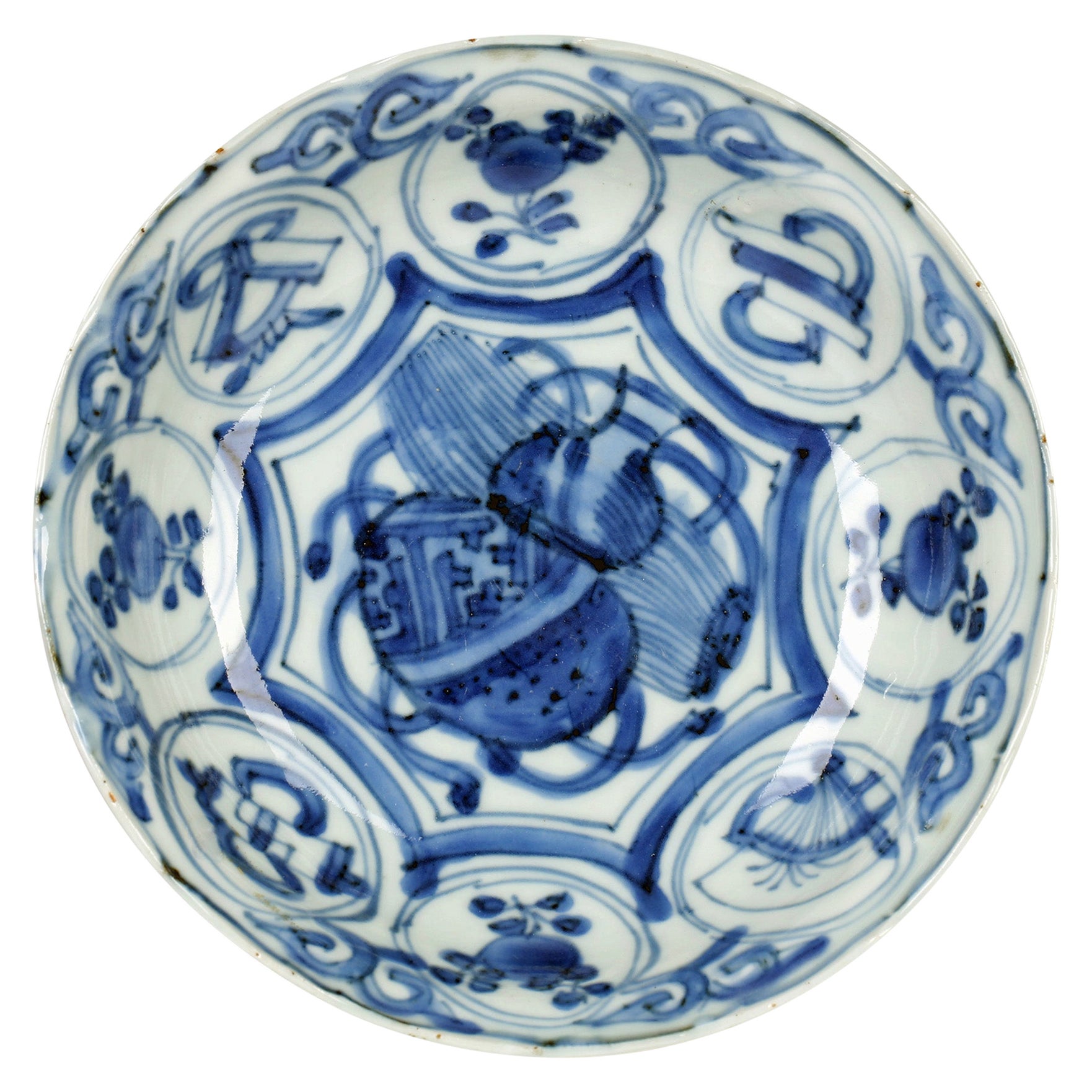 Chinese Wanli Blue & White Porcelain Precious Objects Shallow Dish For Sale