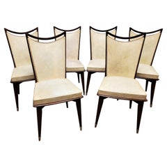 Ensemble de six chaises de salle à manger françaises de style mi-siècle moderne avec sabots en nickel