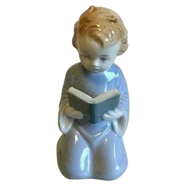 Ilmenau Figurine of Girl with Book For Sale