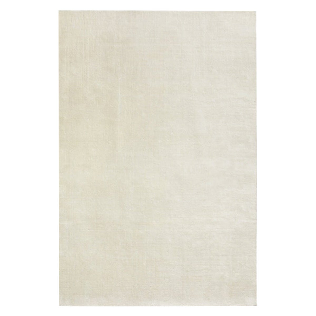 Grand Dusty White, Wool Cut Pile Rug For Sale