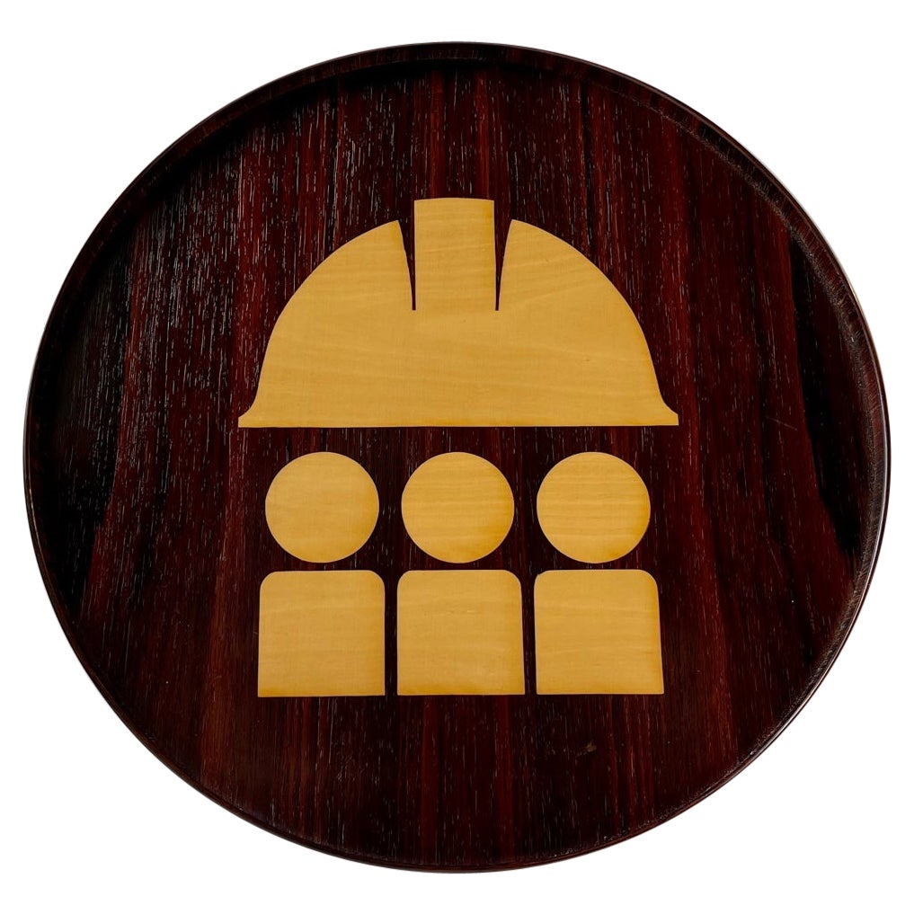 Bandeja moderna escandinava de caoba con intarsia abstracta, años 70 en venta