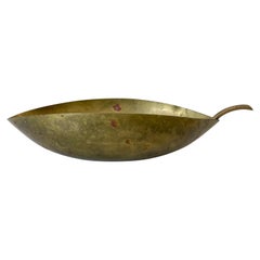 Vintage Sculptural Leaf Shaped Brass Bowl Simple Handle Italy 1960s Style Aldo Tura