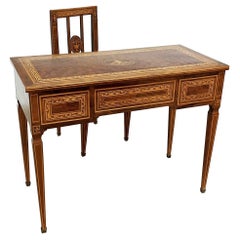 Neoclassical Marquetry Bureau Plat in the Style of Giuseppe Maggiolini, Italy