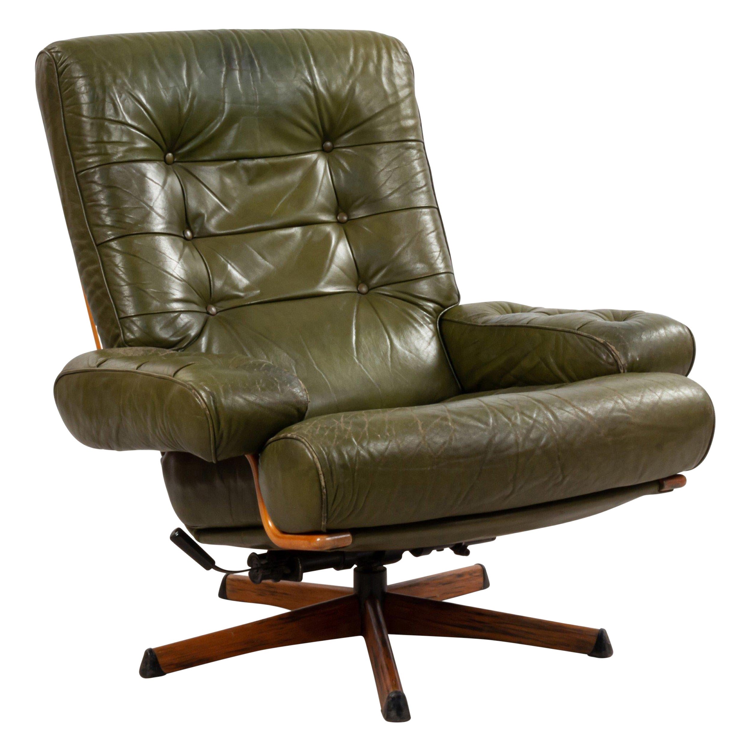 Mid-Century Green Tufted Leather Armchair