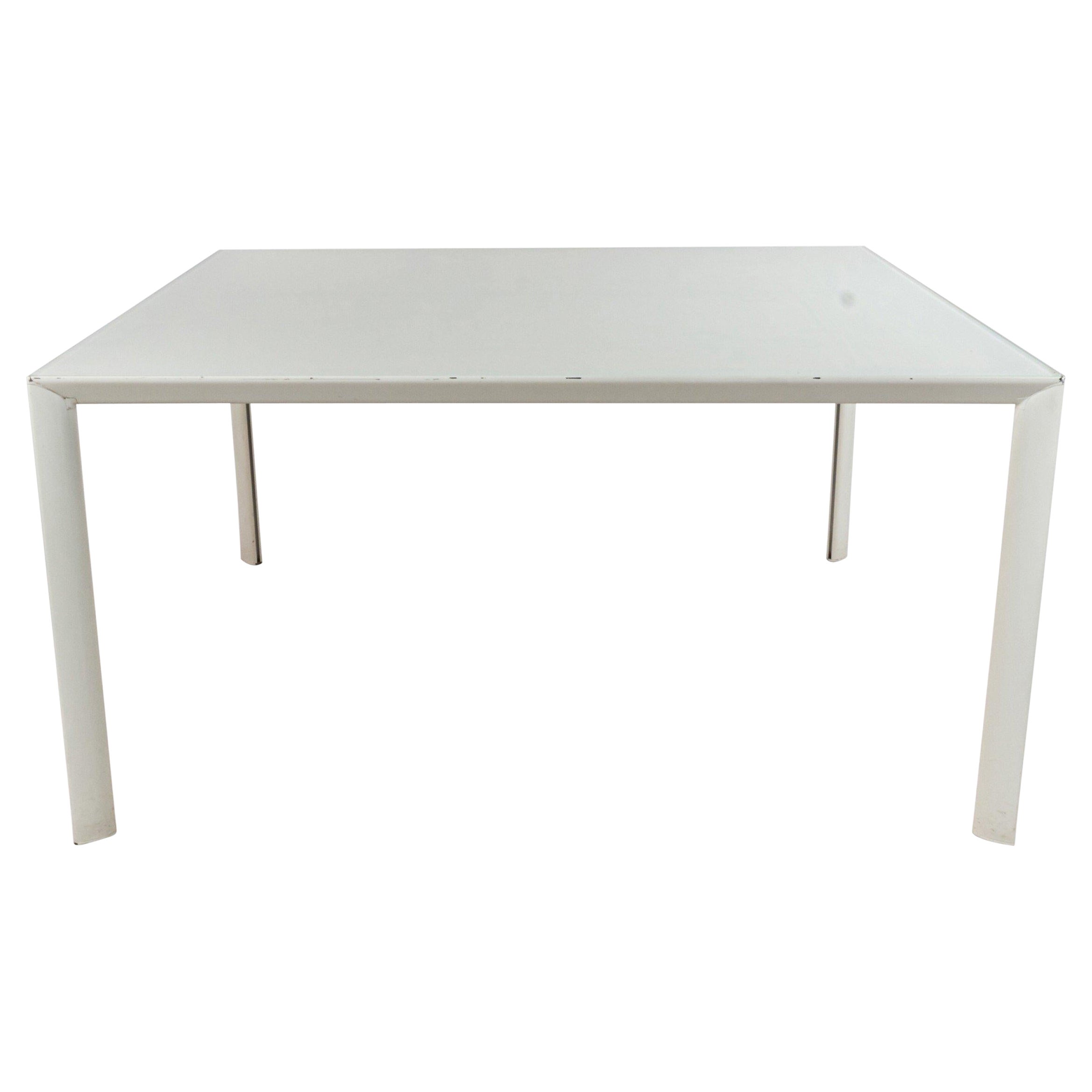 Tables de travail carrées contemporaines en métal blanc en vente