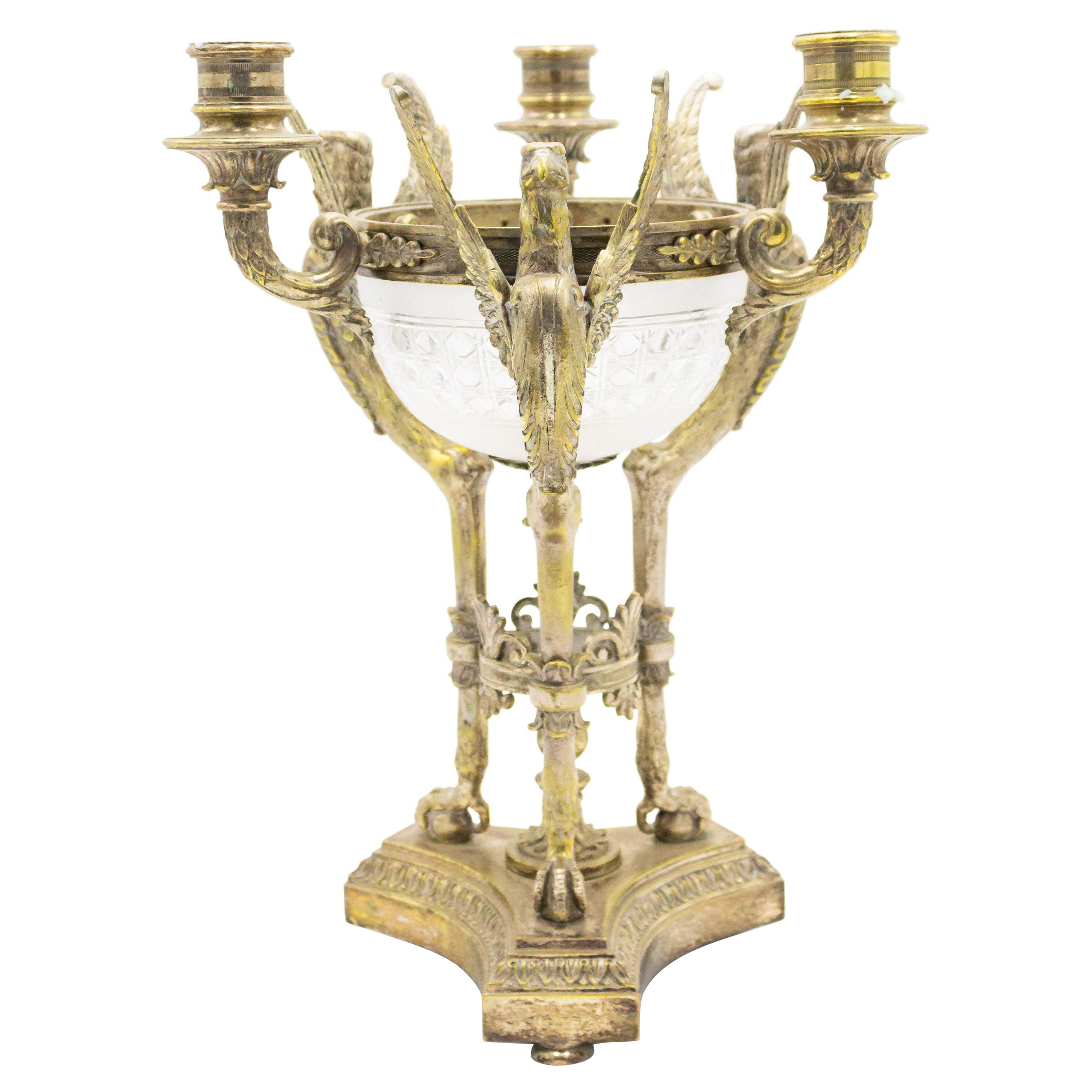 Centre de table de candélabre en métal argenté de style néoclassique du XIXe siècle