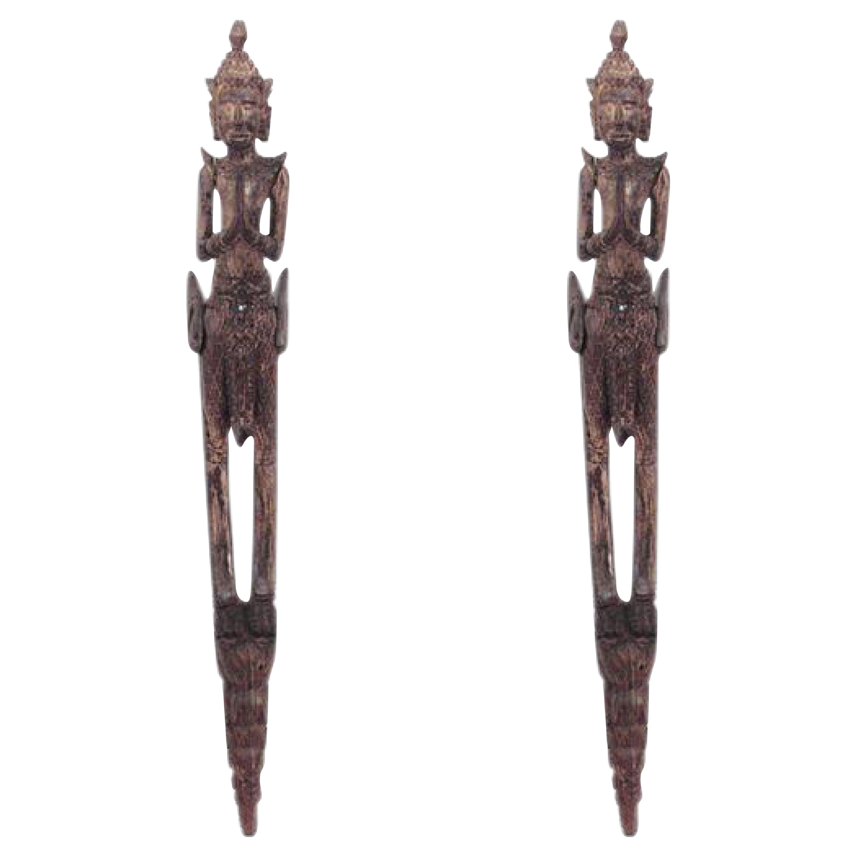 Paire de figures de temples de pilastres Siamese
