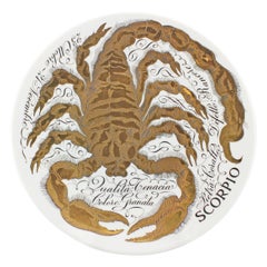 Assiettes zodiacales en céramique peinte à la main par Piero Fornasetti:: Scorpion:: 1967