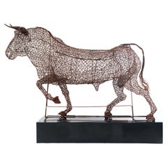 Bull de style espagnol grandeur nature en fil métallique