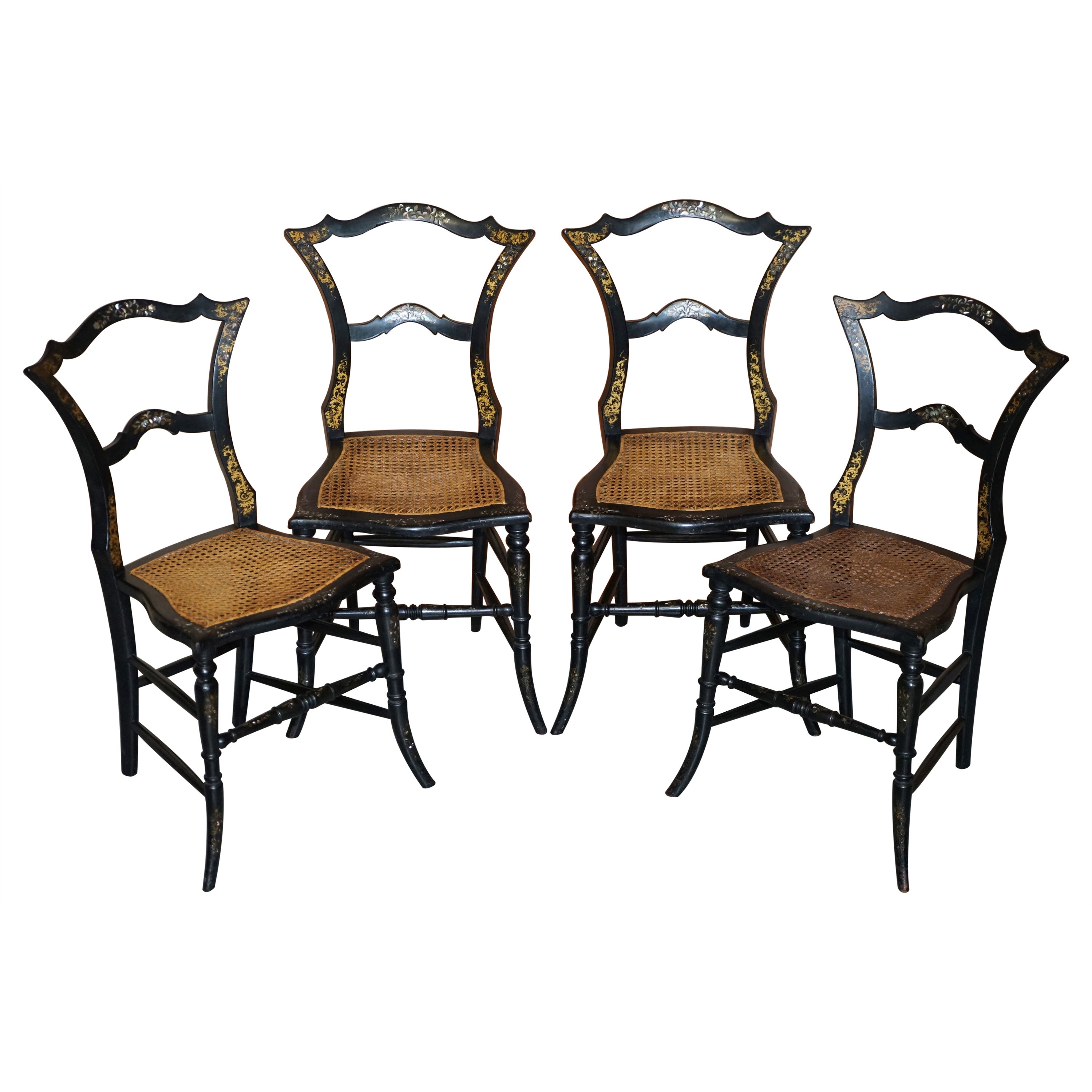 Quatre chaises Bergères d'appoint anciennes de style Régence en nacre et ébène pour les côtés