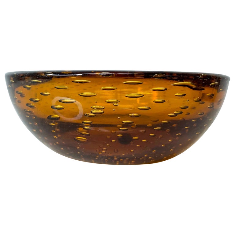 Modern Murano Art Glass Bowl in Amber Controlled Bubble, Italy 1970s For Sale