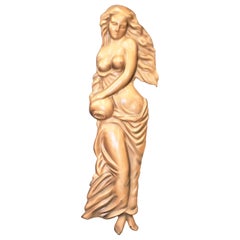 Grande sculpture murale vintage moulée semi-nue en relief féminin de style néoclassique