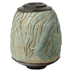 Vase en céramique de Georges Sybesma à La Borne:: France:: vers 2010