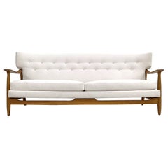 Canapé danois moderne Wingback en bouclette blanche et chêne