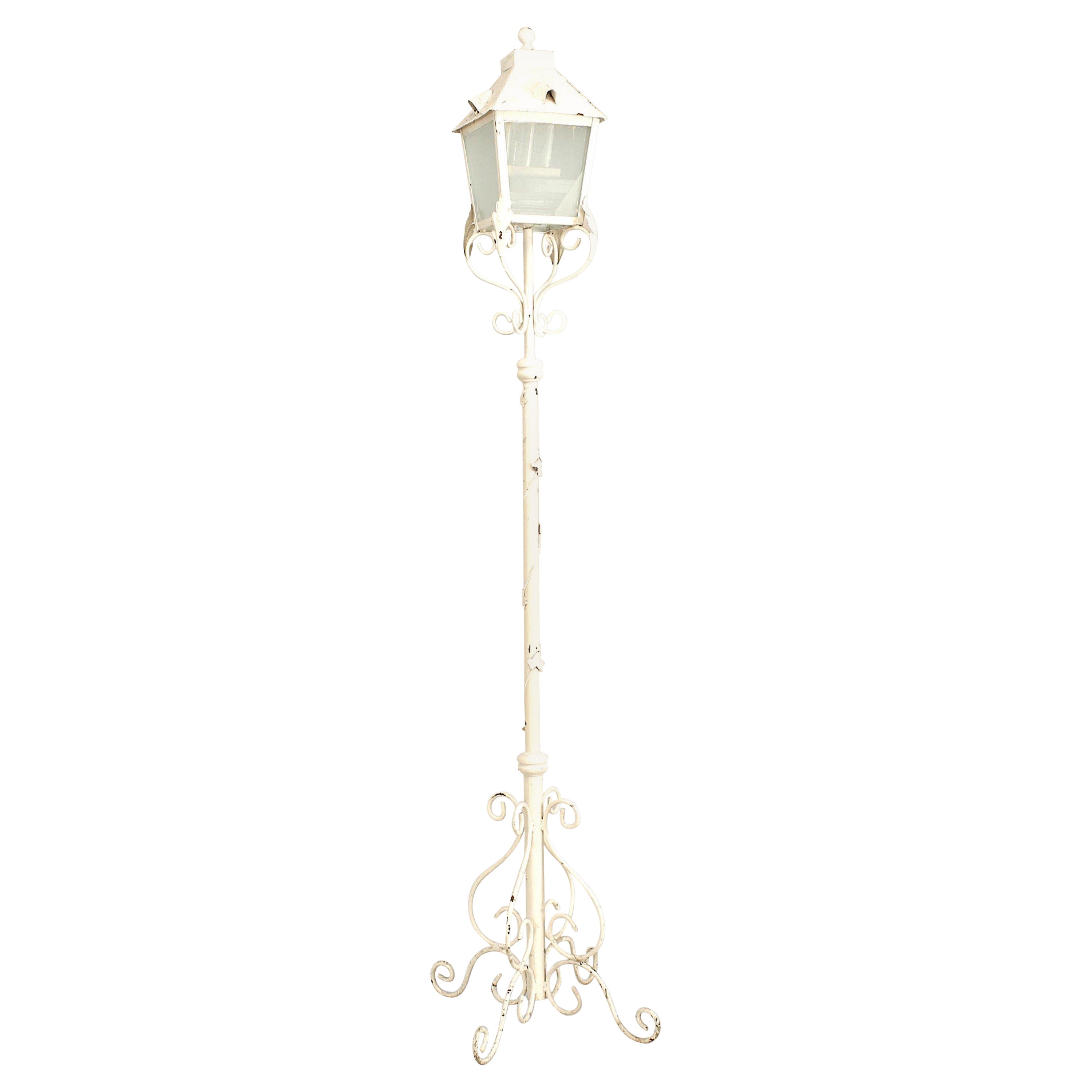 Outdoor White Painted Iron Lantern Lamps For Sale