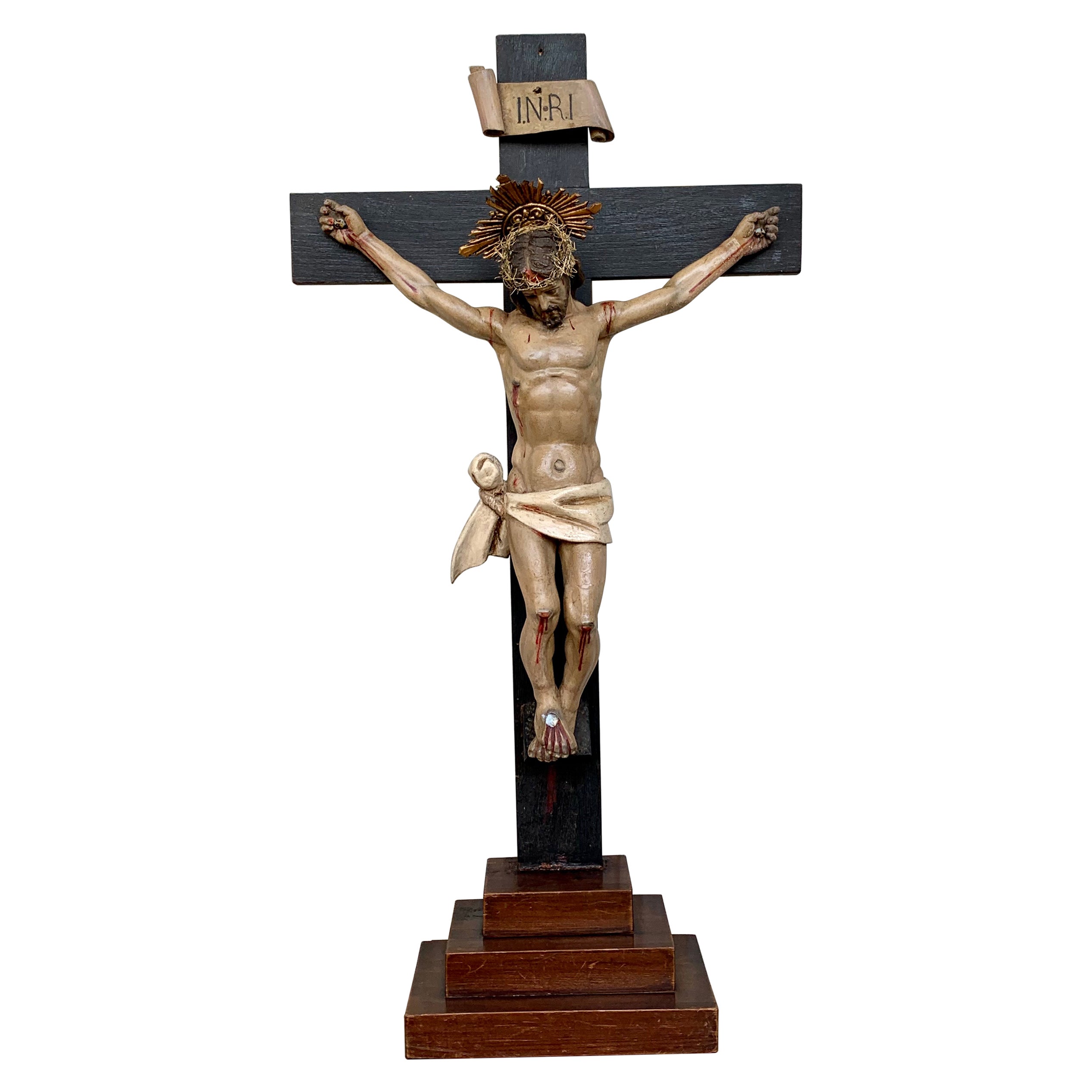 Handgeschnitztes Holzkruzifix der Art Dec mit atemberaubender Bronze Corpus of Christ im Angebot