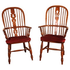 Antique Near Pair of English Windsor Armchairs from the 19th Century