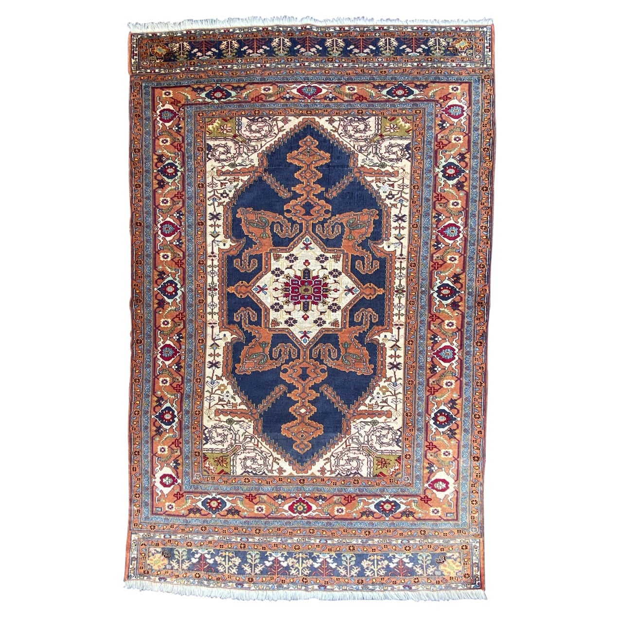 Merveilleux tapis fin d'Azerbaïdjan de Bobyrug