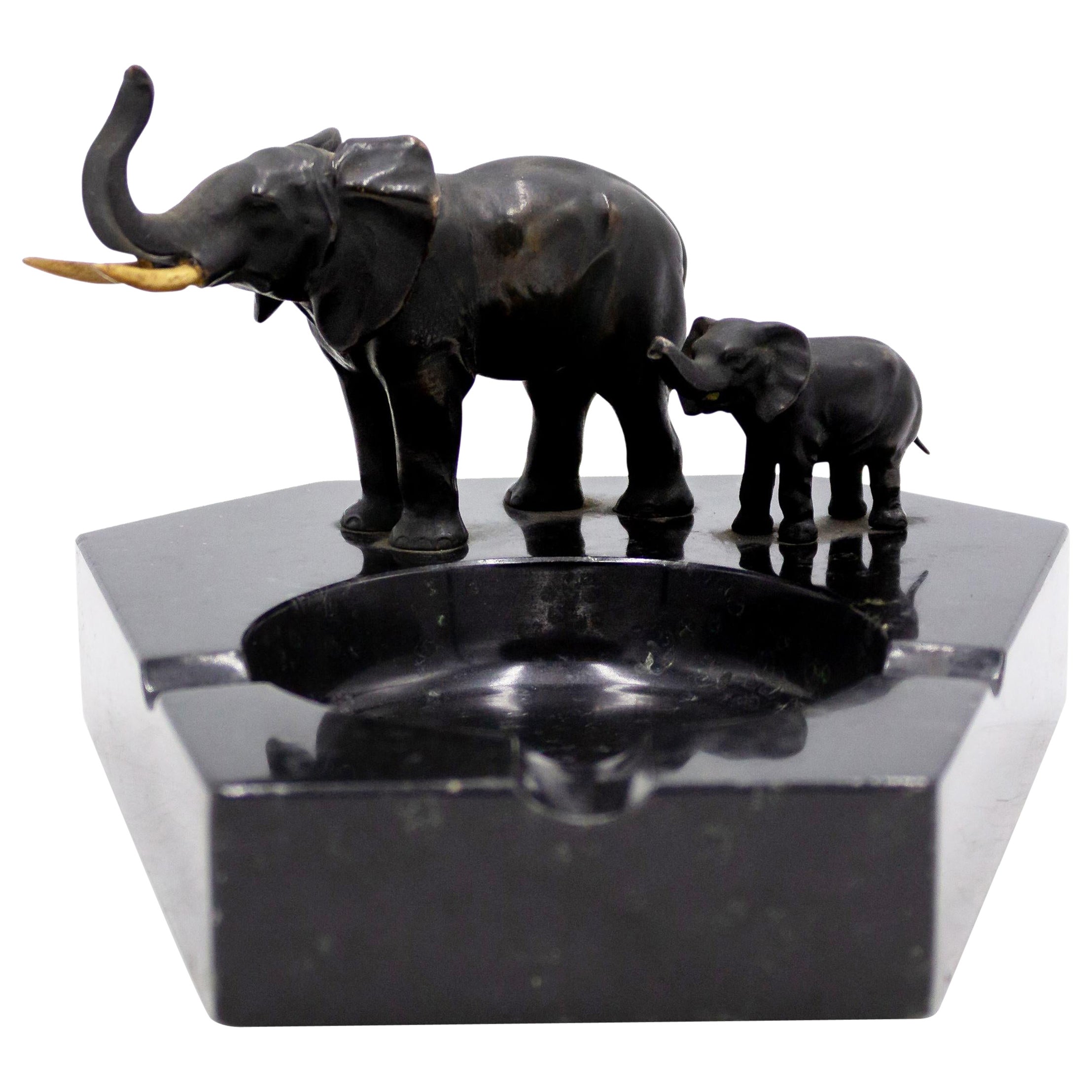 Regency Marble Elephant Ashtray For Sale