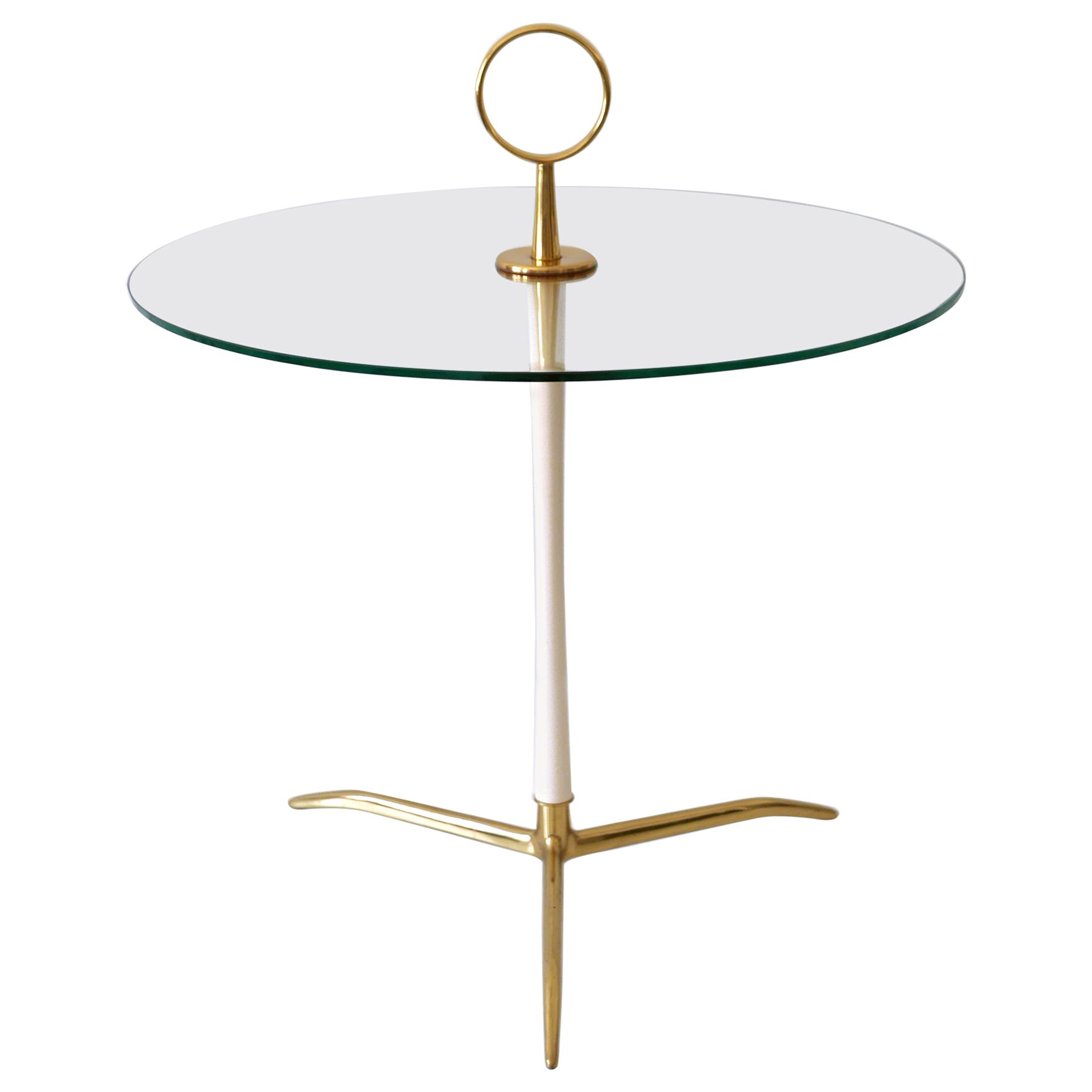 Elegant Mid-Century Modern Side Table by Vereinigte Werkstätten Germany 1950s For Sale