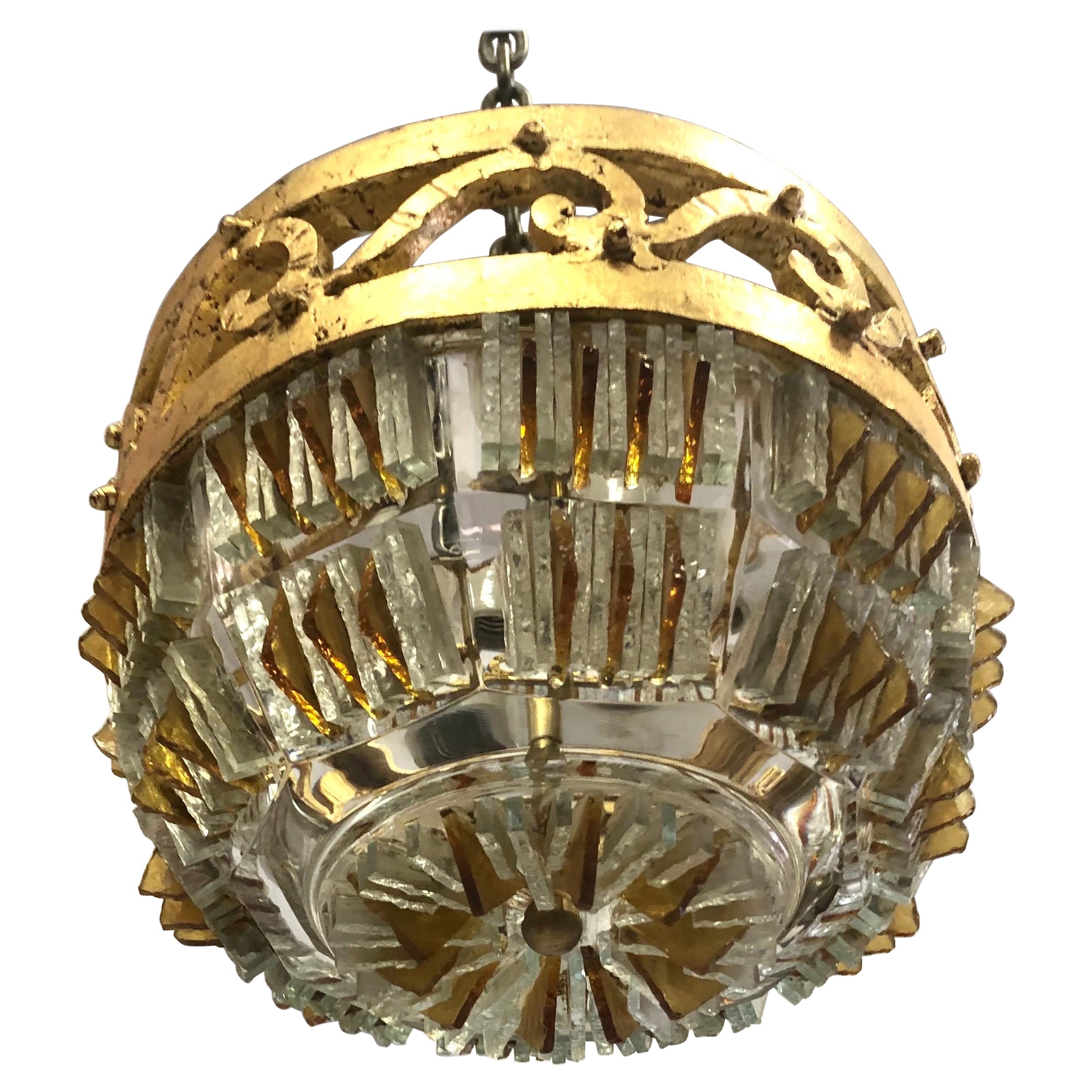 2 lampes à suspension/encastrées italiennes en verre de Murano ciselé et fer doré, Max Ingrand