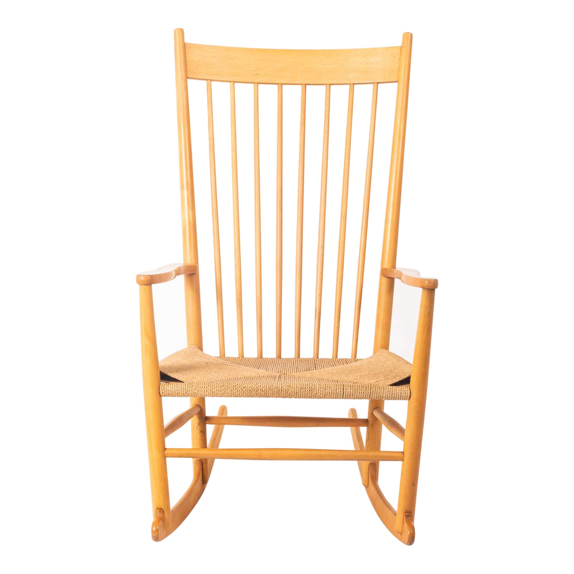 Wegner J16 Rocking Chair in Oak