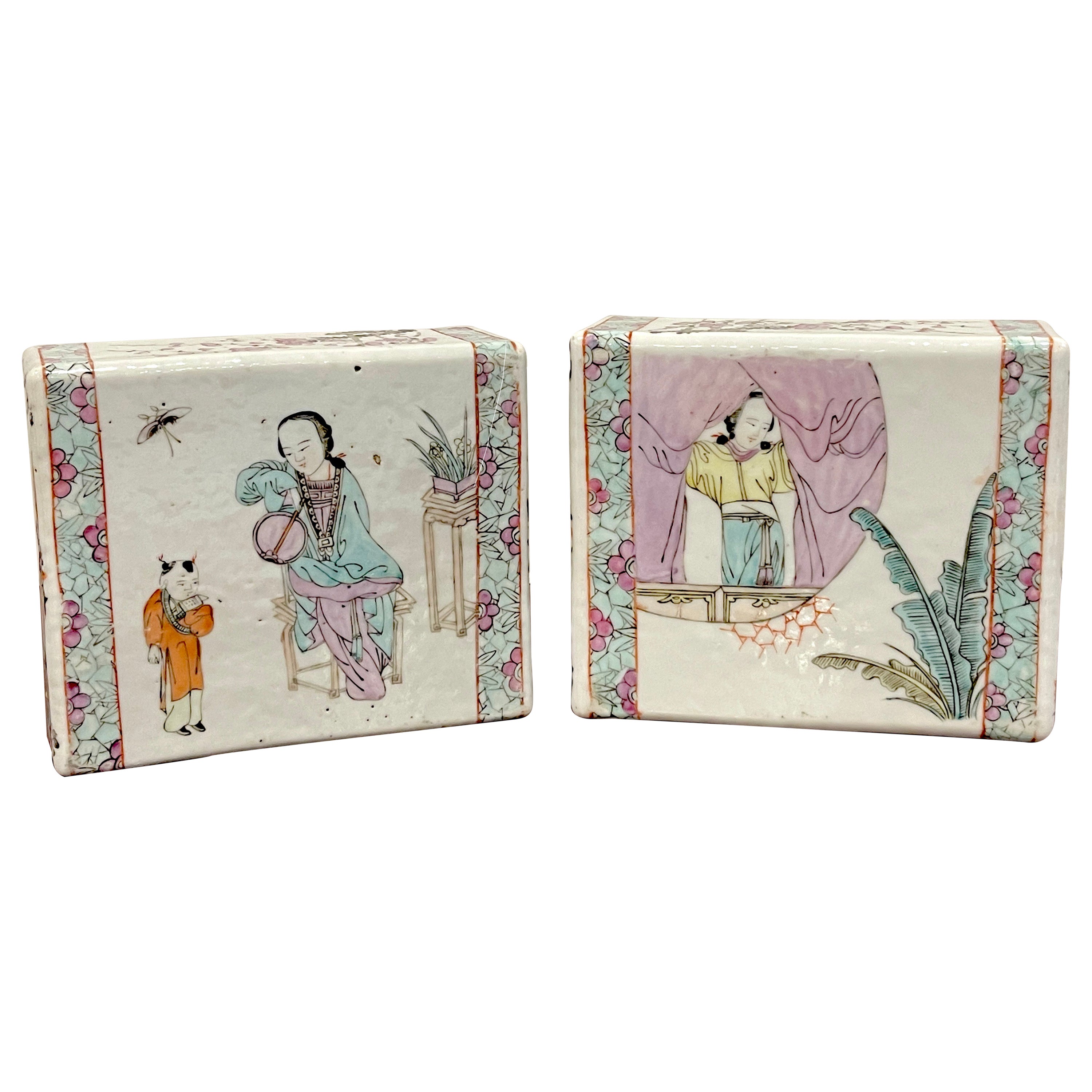 Pair of Chinese Export Famille Verte Pillows For Sale