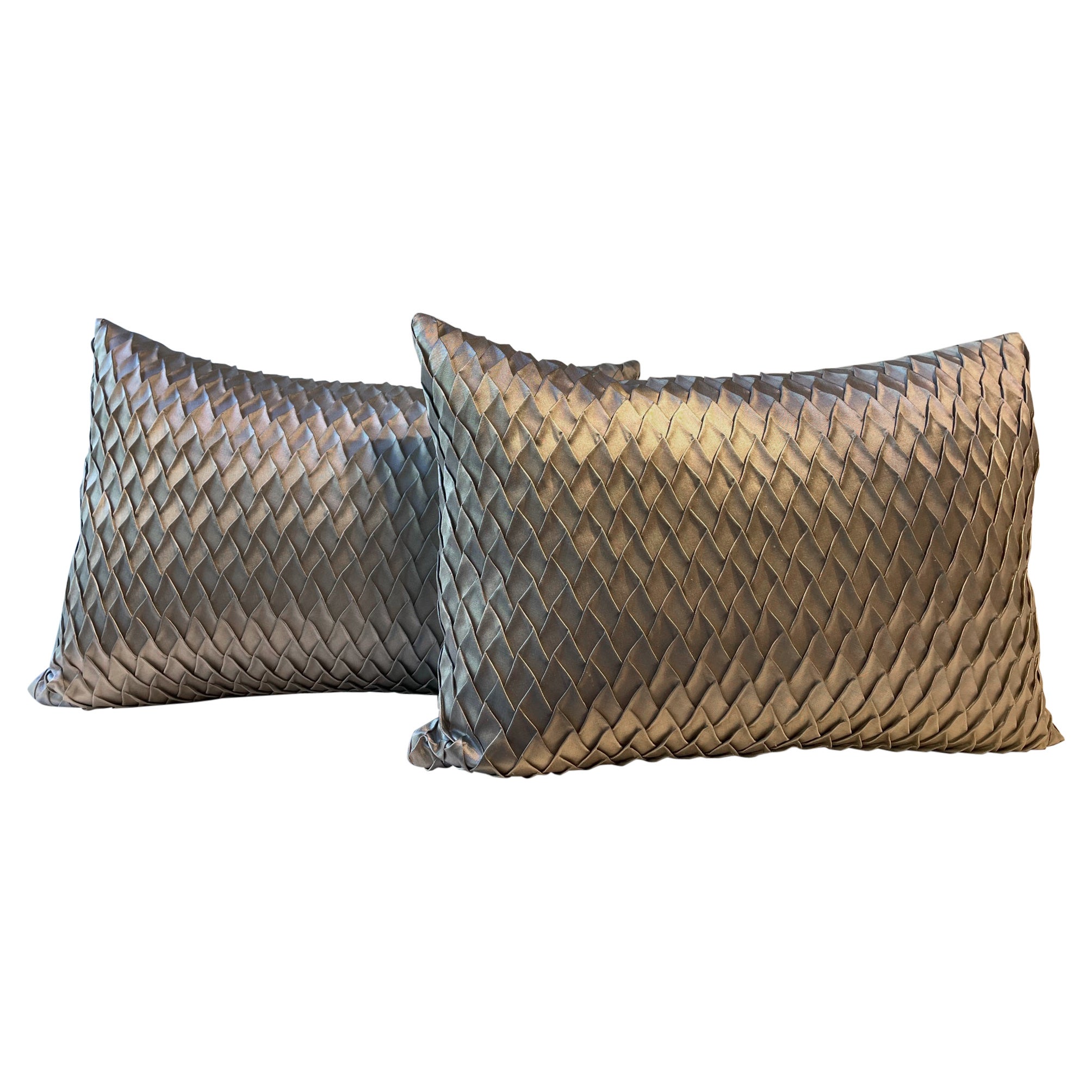 Pair of Silk Cushions Color White Gold Pleated Fish Scale Pattern For Sale