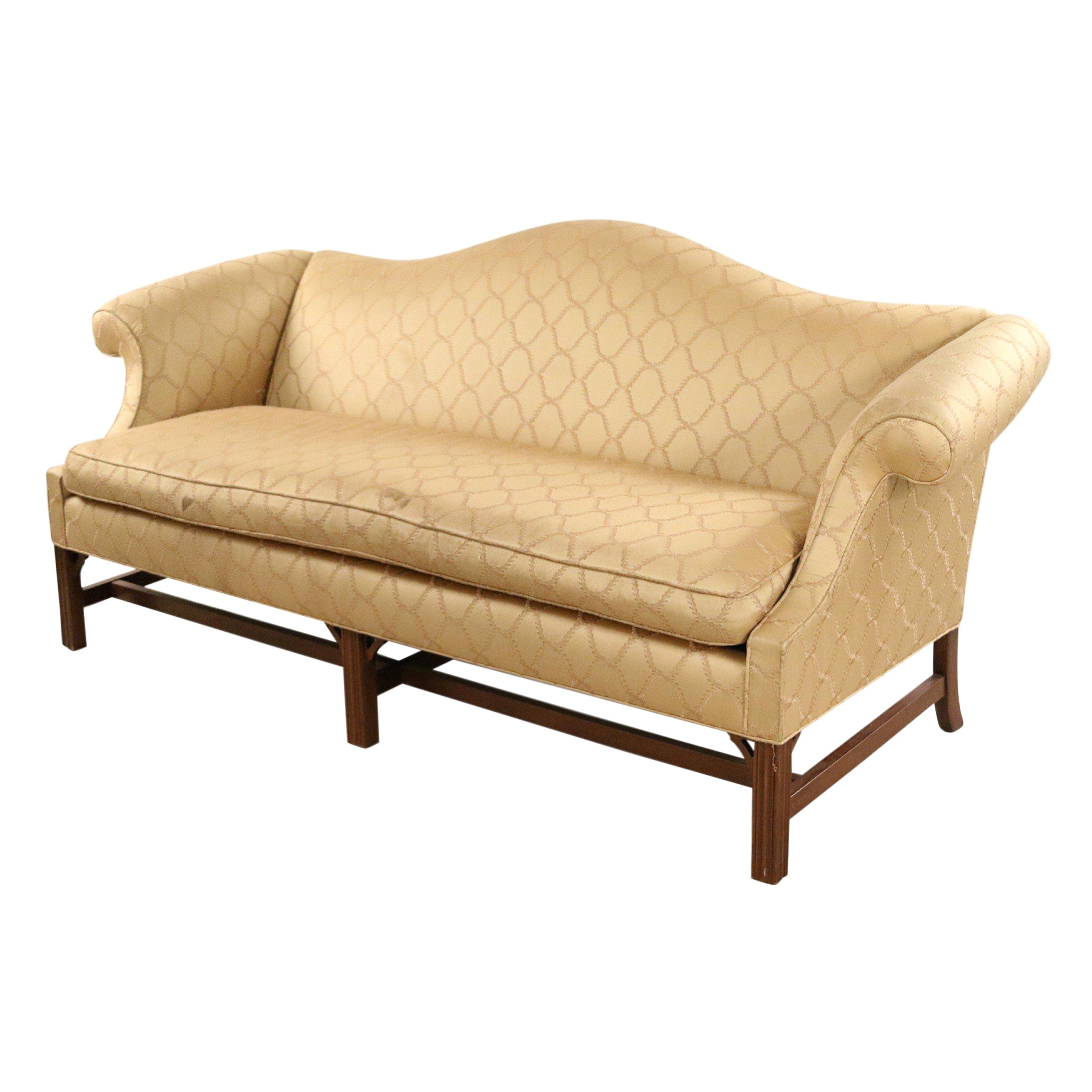 English Chippendale Style Camel Back Gold Damask Upholstered Sofa For Sale  at 1stDibs