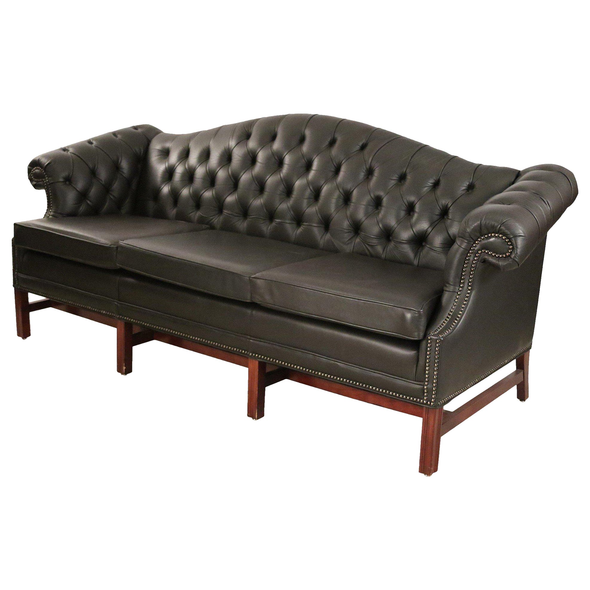 English Victorian Style Camel Back Black Tufted Leather Sofa For Sale
