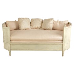 Louis XVI Style White Painted Wooden Daybed with Curved Back and Pink Upholstery