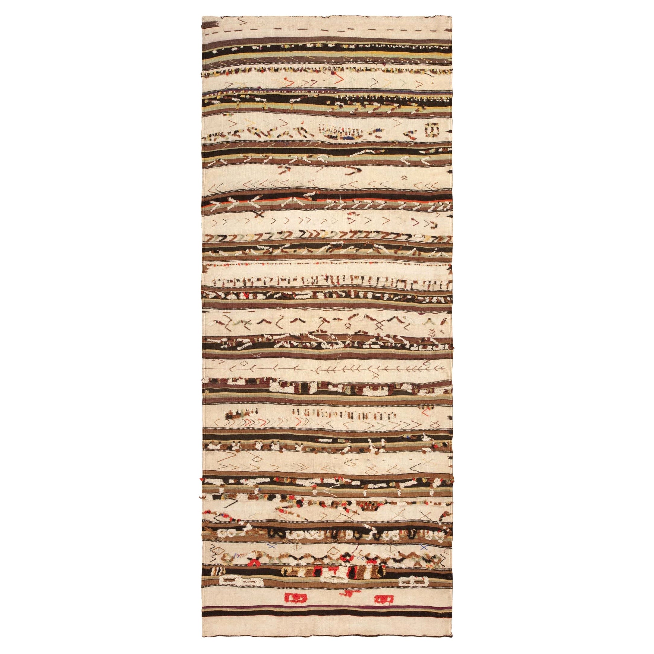 Marokkanischer Kelimteppich im Vintage-Stil. Größe: 4 Fuß 5 Zoll x 11 Fuß  im Angebot