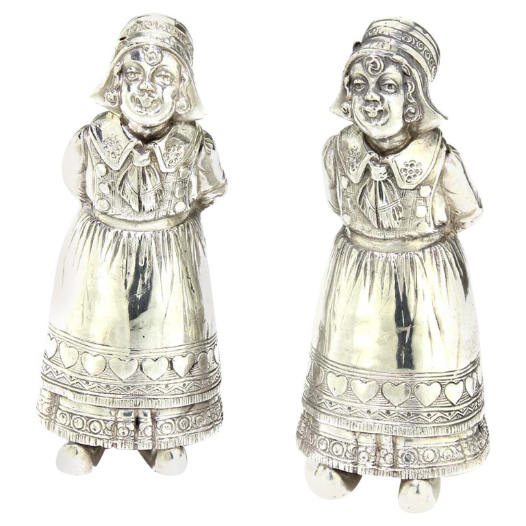 Antique 19th Century German or Dutch Pair of 930, Silver Salt & Pepper Shakers For Sale