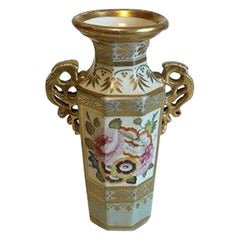 Beautifull Little English Vase with Gold and Flowers