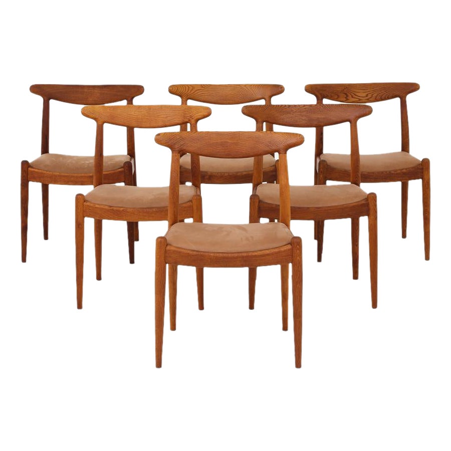 Set of Six Diningchairs by Hans J. Wegner