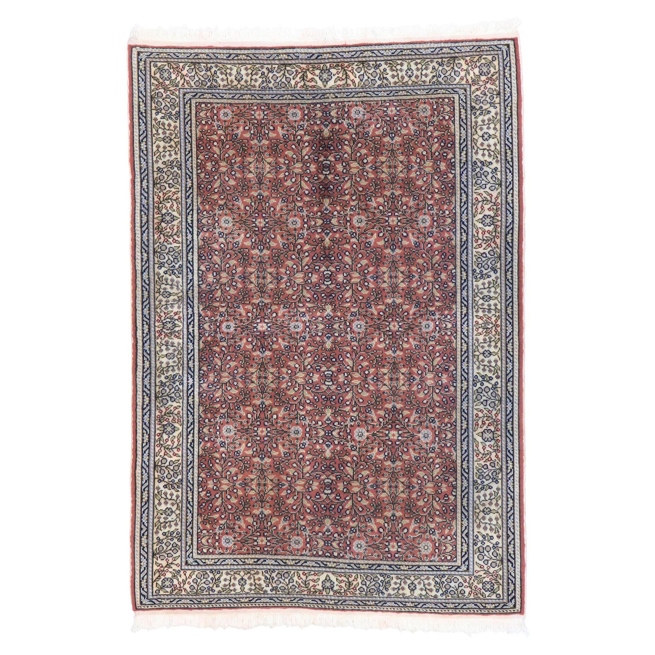 Vintage Turkish Sivas Rug with Traditional Style