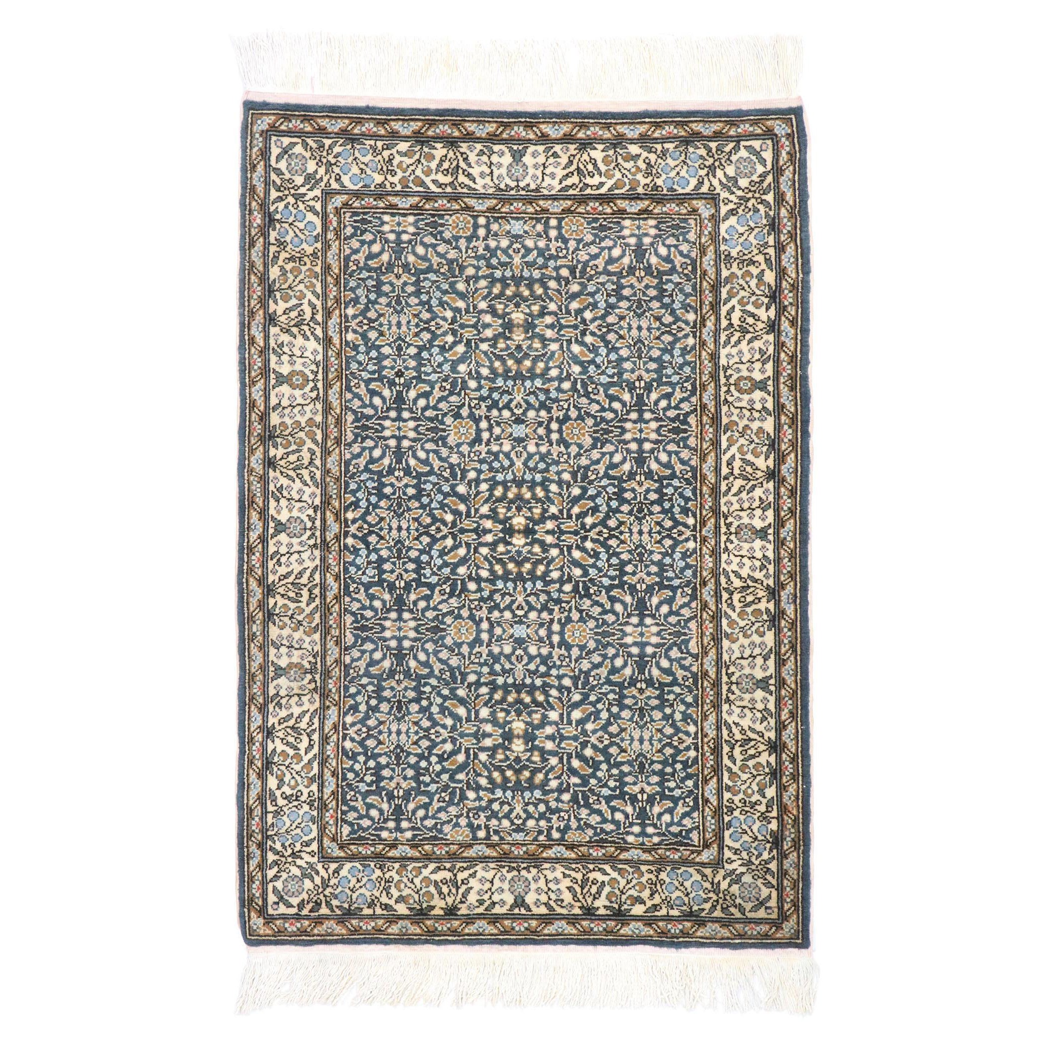 Vintage Turkish Sivas Rug with Traditional Style