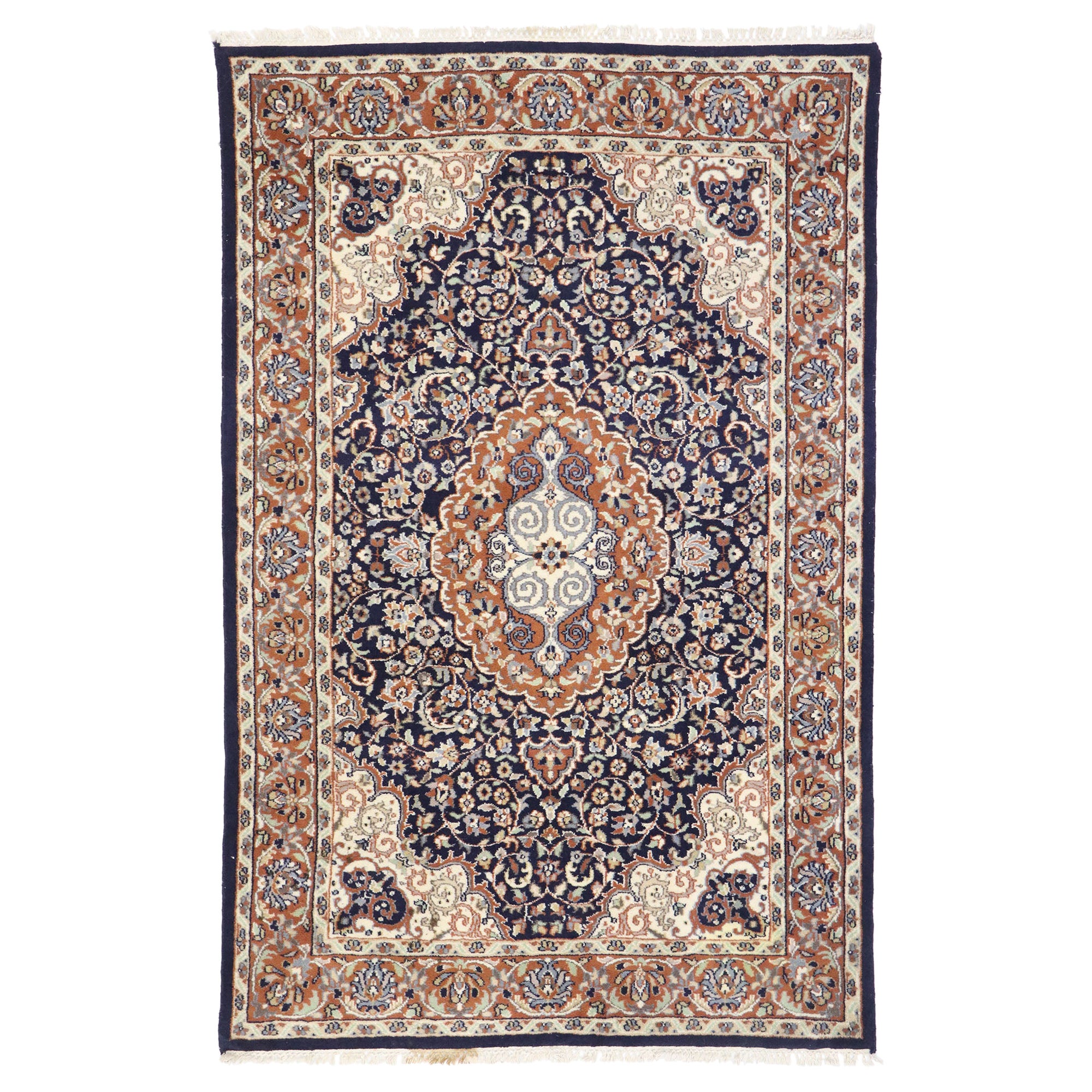 Tapis indien vintage avec arabesque style Renaissance néerlandaise