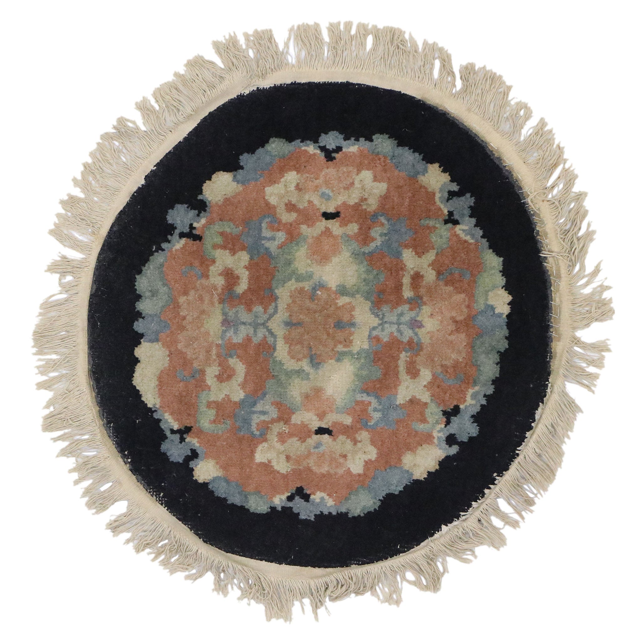 Antique Chinese Art Deco Round Rug with European Influenced Chinoiserie Style