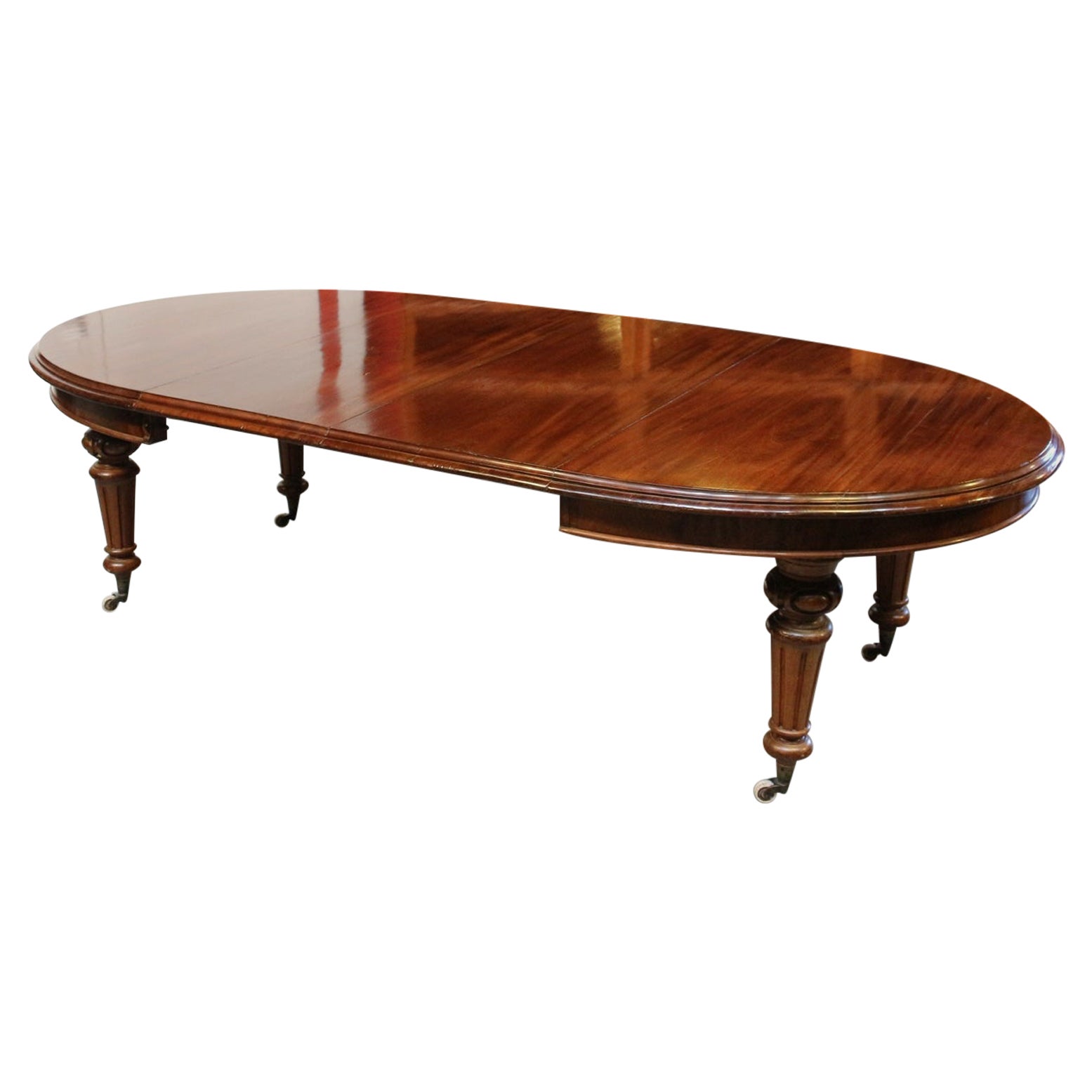 19th Century Oval Mahogany Dining Table