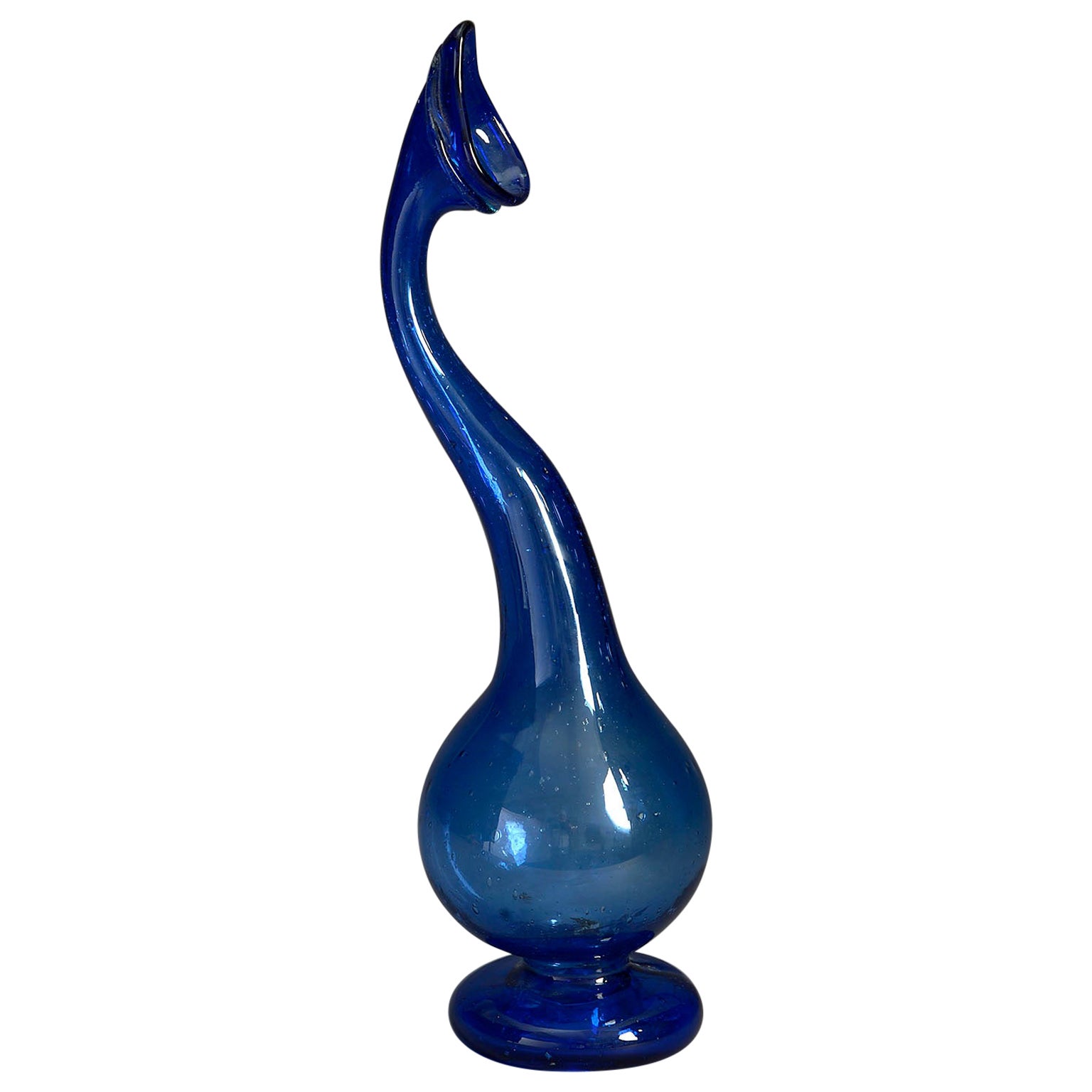 Vase en verre bleu du début du 20e siècle